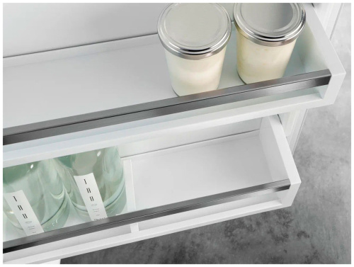Встраиваемый двухкамерный холодильник Liebherr ICSe 5103-22 001 фото 5